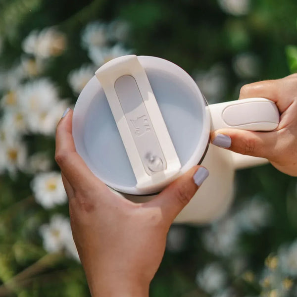 Stanley The Quencher H2.O FlowState™ Tumbler 1.18L / 40oz - Cream Tonal